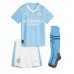 Camiseta Manchester City Kevin De Bruyne #17 Primera Equipación Replica 2023-24 para niños mangas cortas (+ Pantalones cortos)